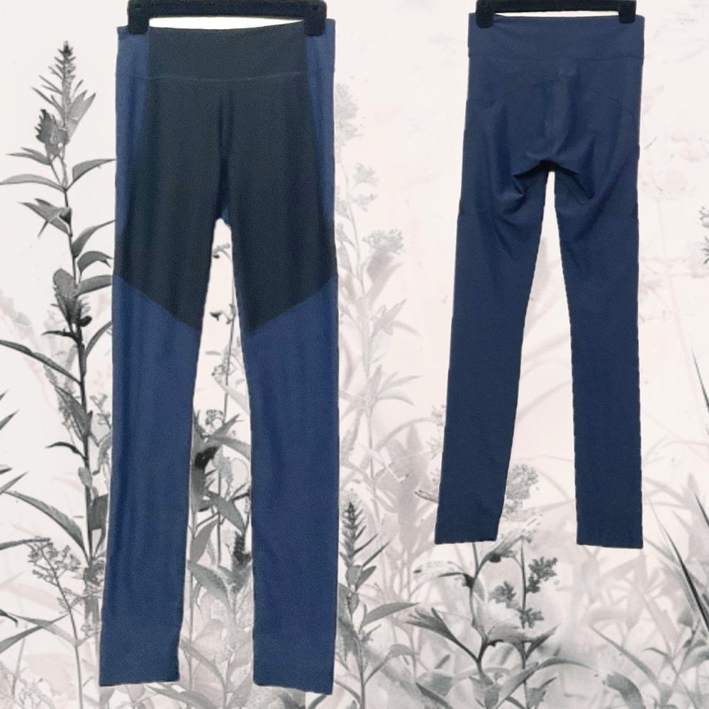 Outdoor Voices EUC Blue & Black Colorblock Leggings 13" waist 30" ins